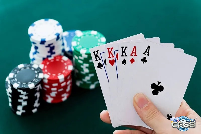 Các thuật ngữ cần hiểu để áp dụng cách chơi poker không bị bắt bài